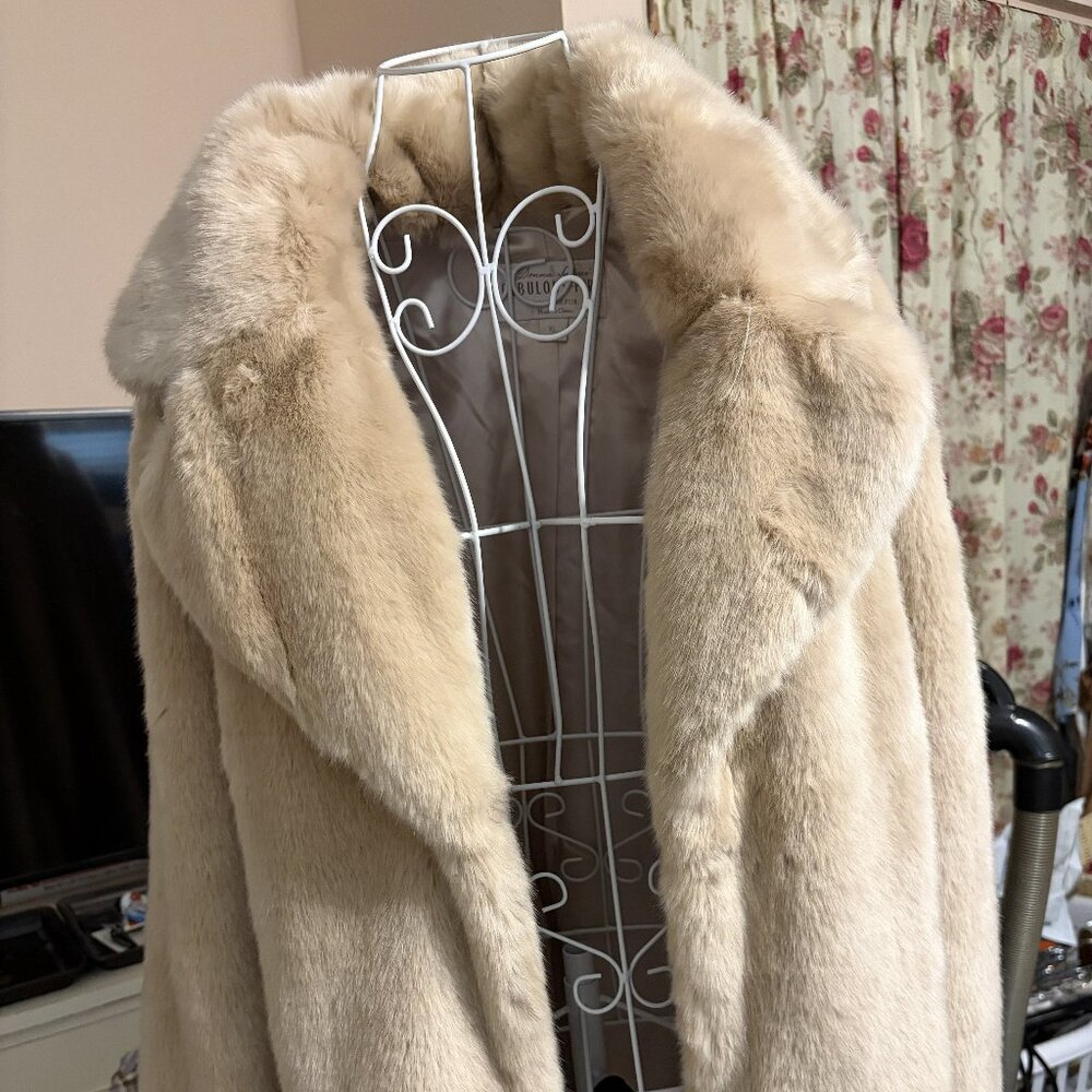 Donna Salyers Champagne Faux Fox Coat sz XL